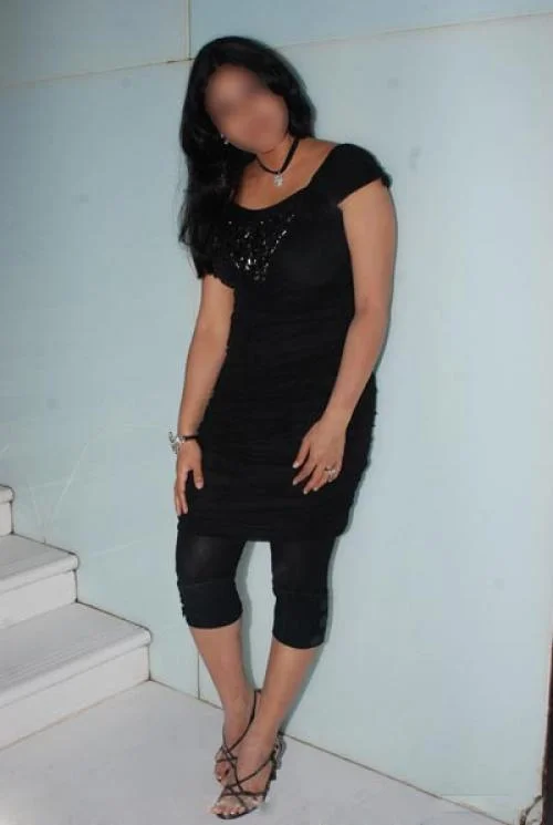 Call Girls Alambagh